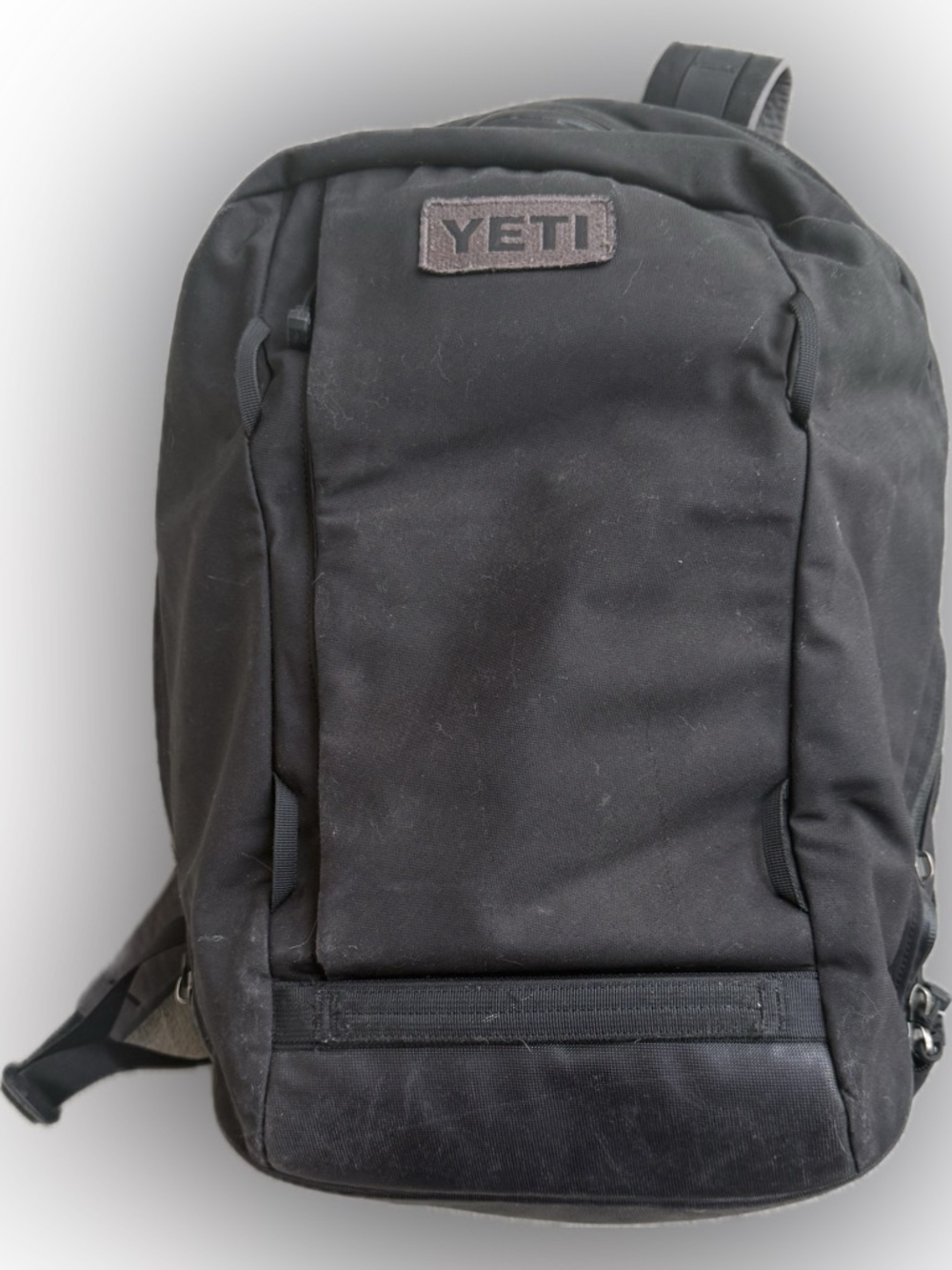 Yeti Black Crossroads Backpack with Padded Straps
